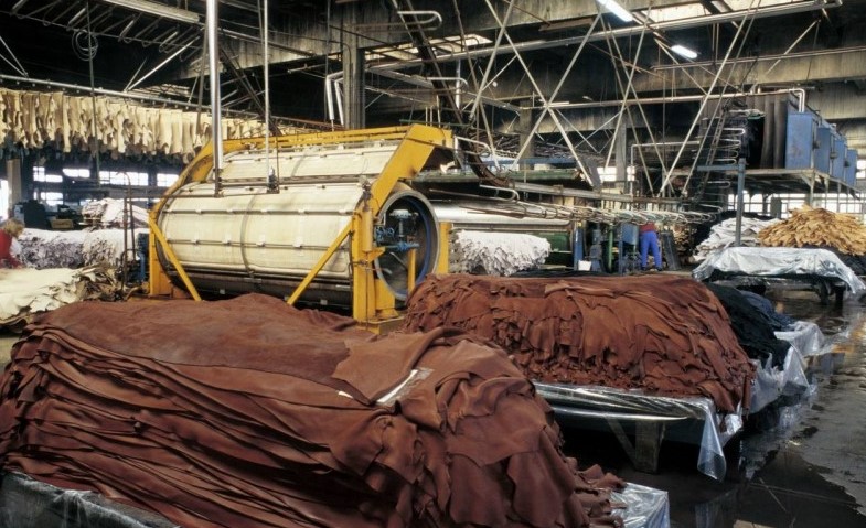 “變頻技術(shù)是為皮革加工企業(yè)帶來自動(dòng)化的？”